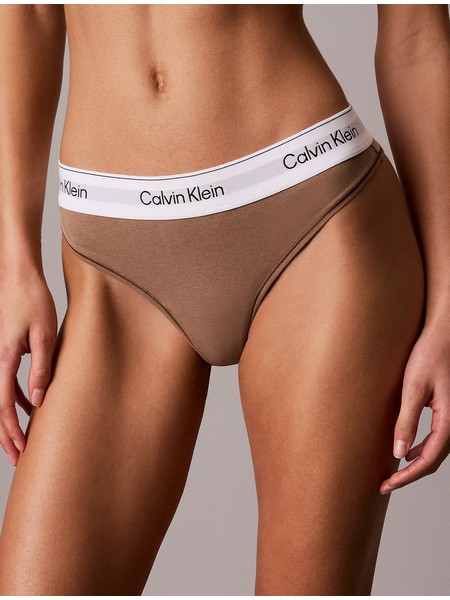 LV00QF8518_QPS_alternate2 Calvin Klein Γυναικείο Εσώρουχο Thong Mocha - Image 1